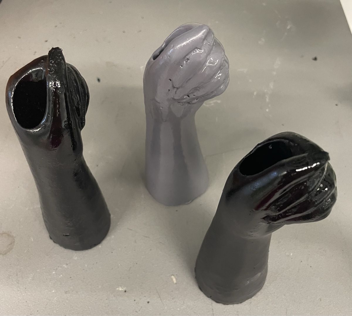 Tutte le decorazioni: Hand-Vasen 3er Set, schwarz/grau, Deko – Nuovo e nell'imballaggio originale da Au ZH venduto da Jaggy4 5