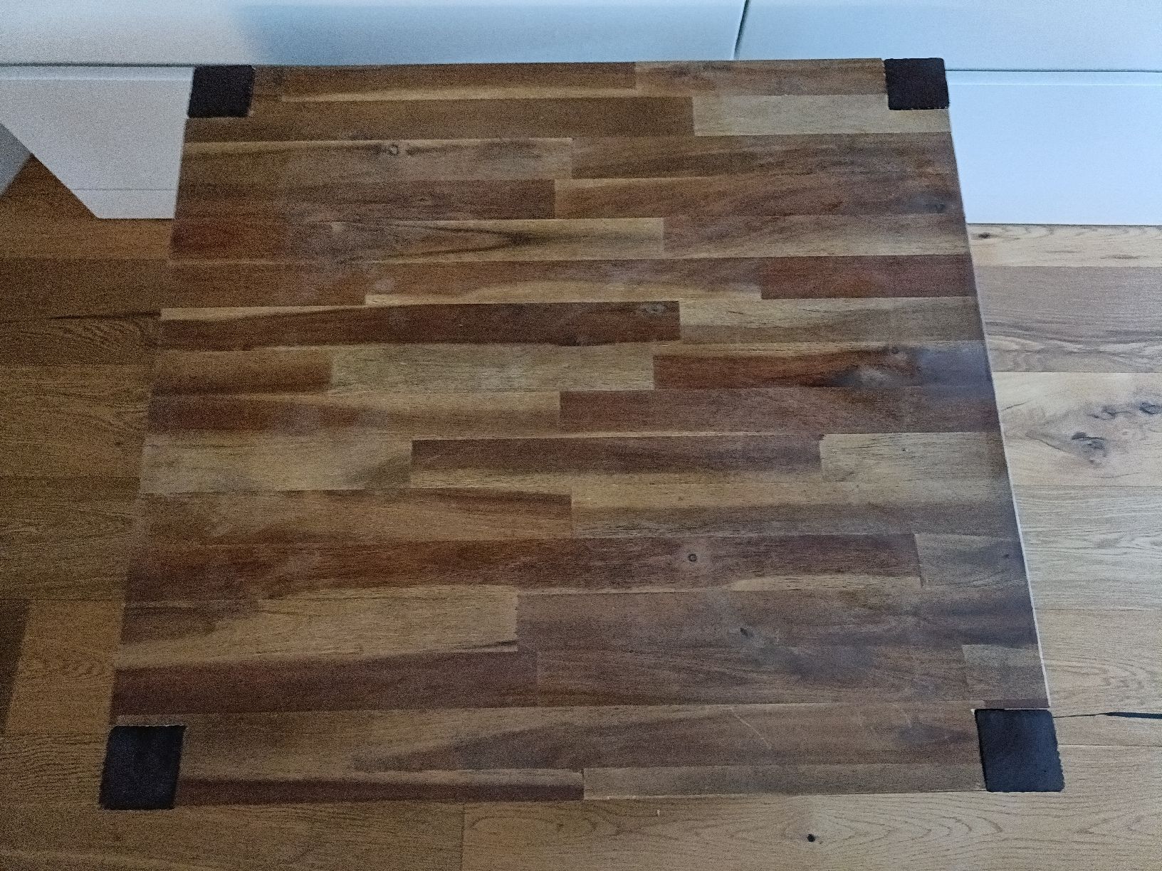 Holzartikel: Holz-Couchtisch, Massivholz, – Gebraucht aus St. Erhard von Lauko123 4