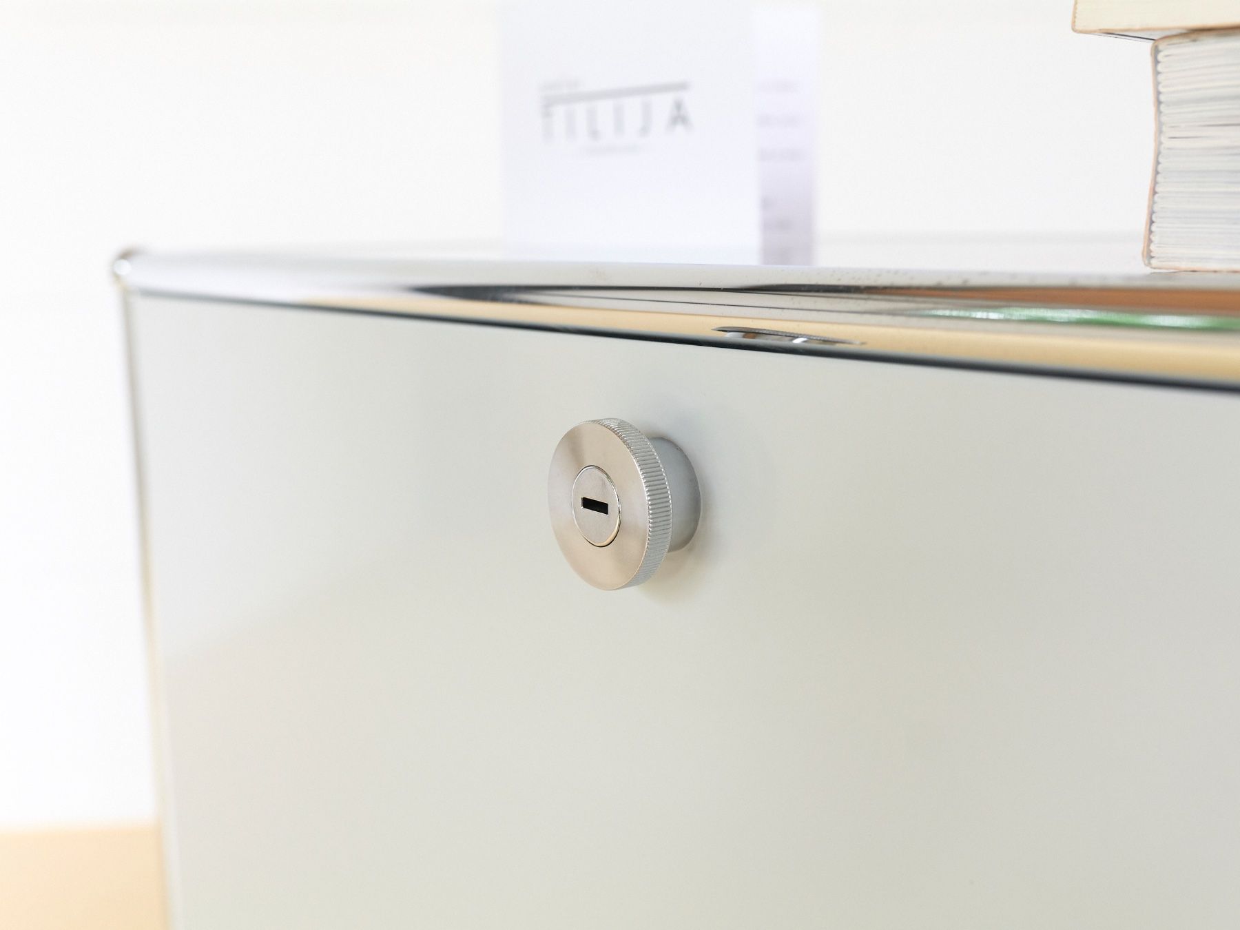 Cassettiere: USM Sideboard in Lichtgrau – Usato da Meinisberg venduto da atelier_TILIJA 6