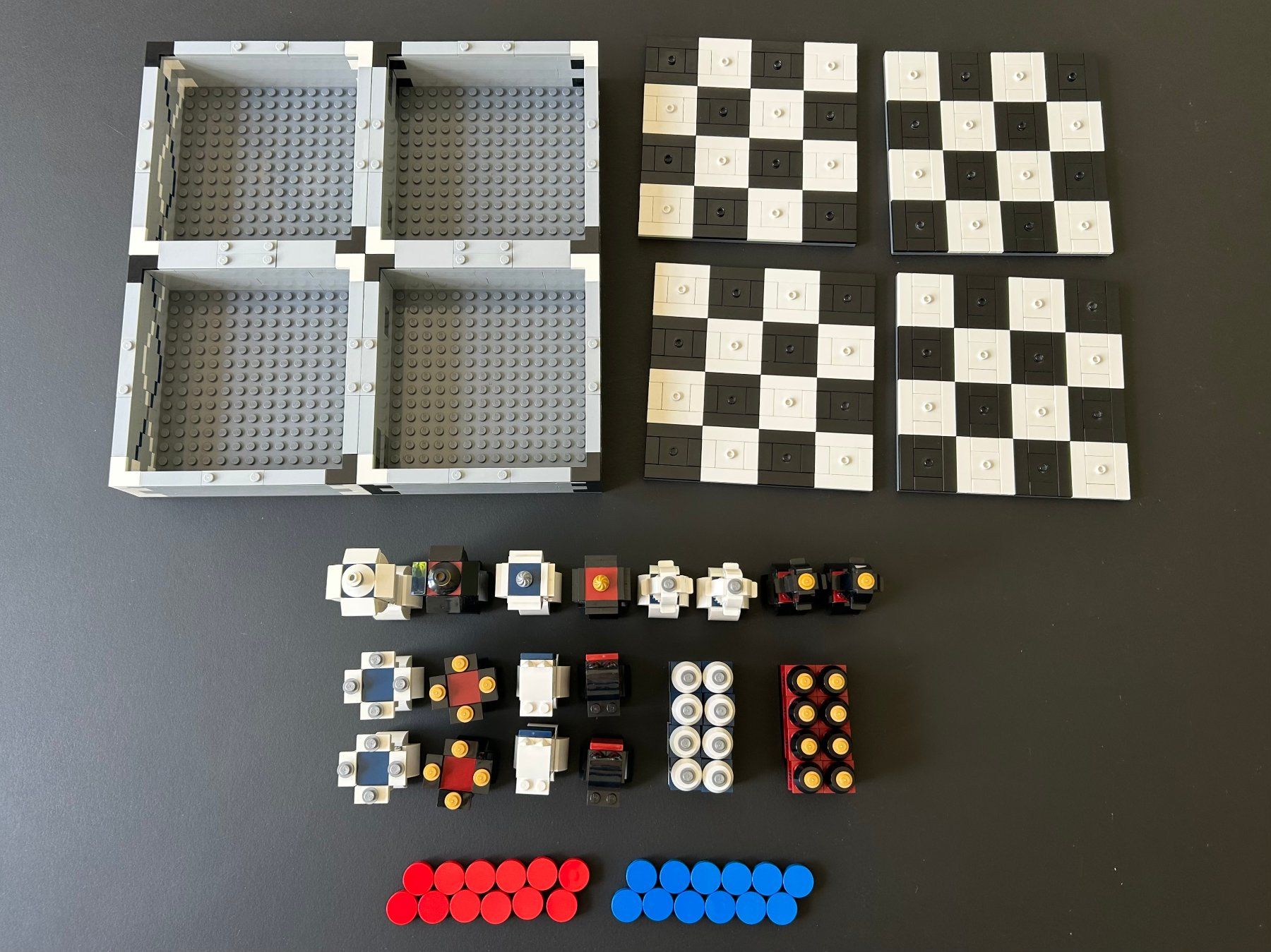 Lego Giocattoli: LEGO / Iconic Chess Set  (40174) – Usato da Dietlikon venduto da Mankai 2