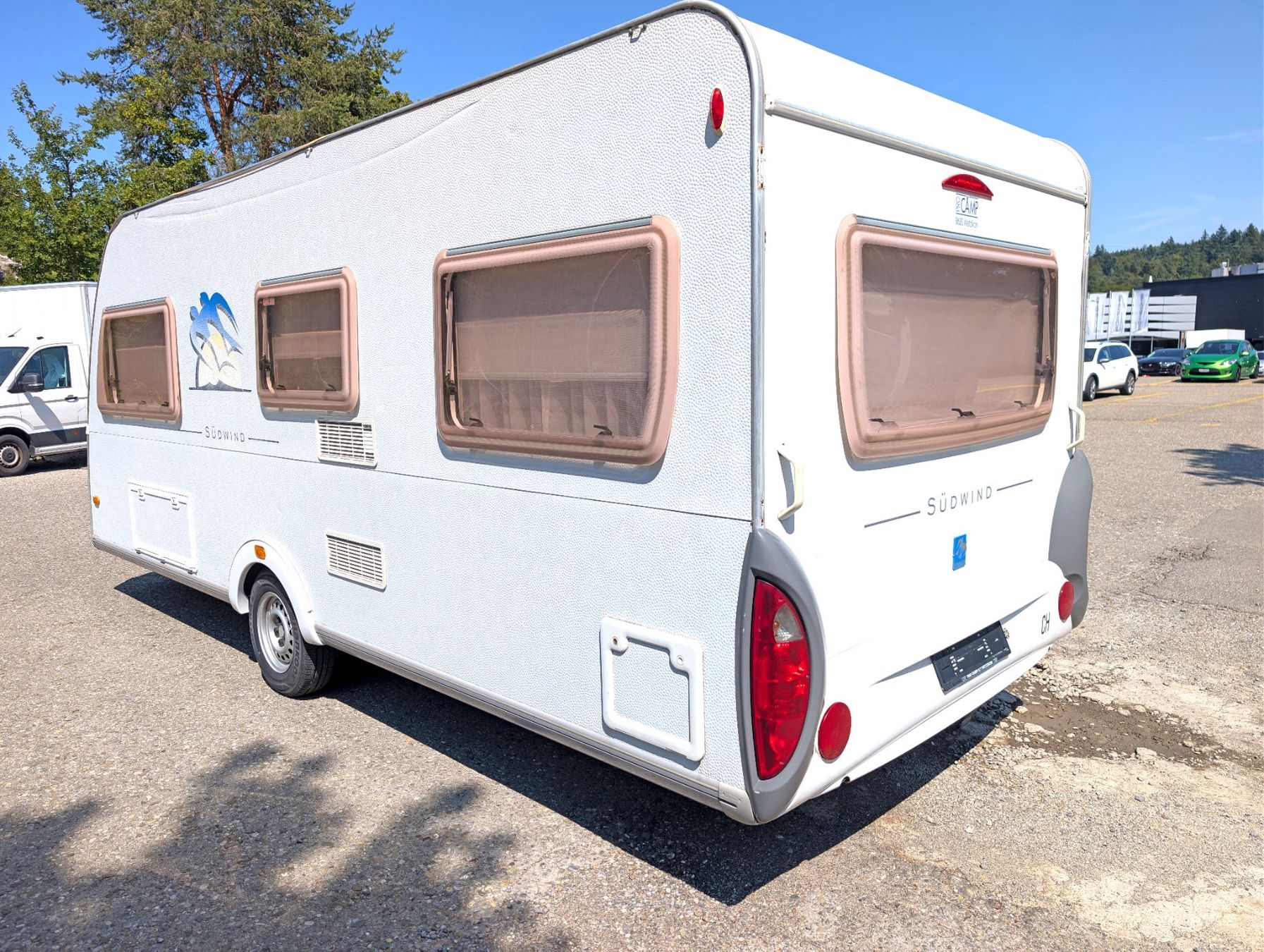 Knaus Veicoli da campeggio: Wohnwagen Knaus 500 – Usato da Winterthur venduto da MCW 1