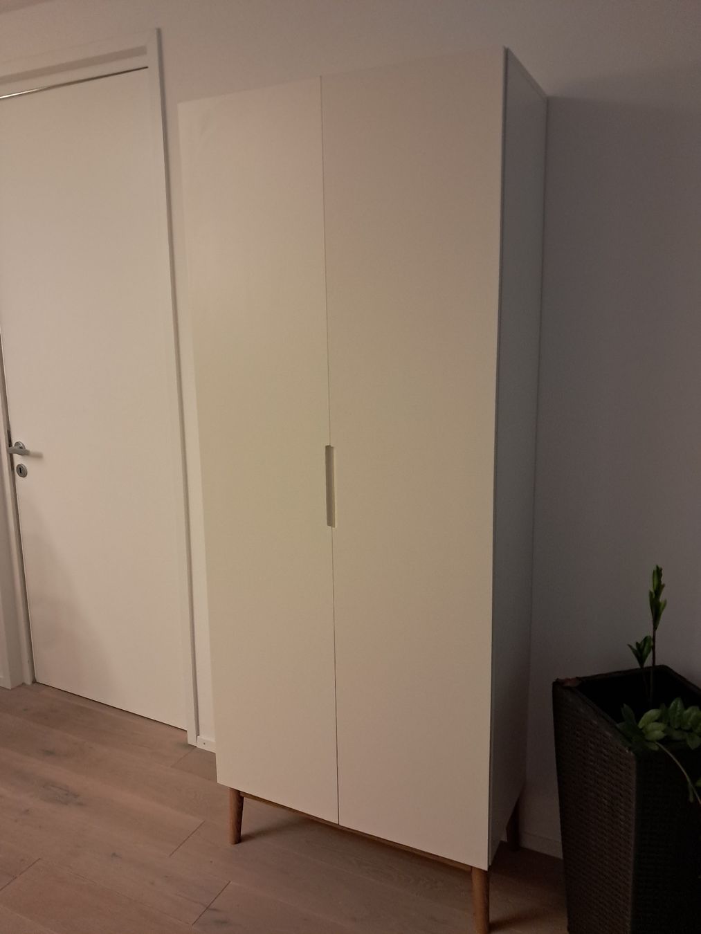 Schränke: Garderobenschrank – Gebraucht aus Ostermundigen von deb_q67c 1