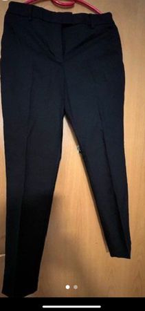 Schöne elegante Stoffhose 36, eher klein geschnitten