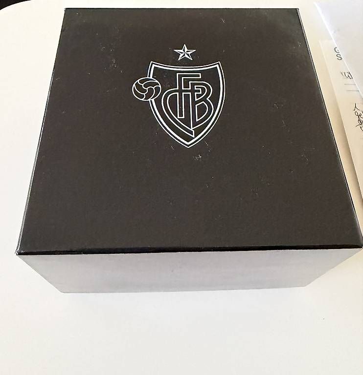 Montres: FC Basel Uhr – Neuf avec emballage d'origine à Riehen par Selina.Angelina 2