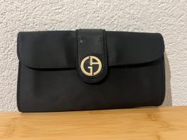 Trousse de toilette Giorgio Armani - Élégant et Chic!
