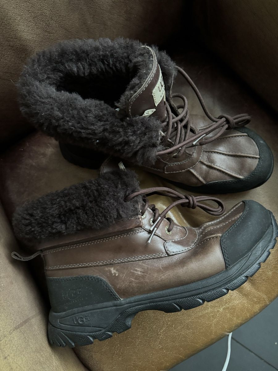 Ugg Scarpe da uomo: Ugg Leder Winterstiefel Schneeschuhe – Usato da Obfelden venduto da cesarina10 1