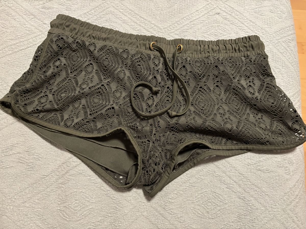 Pantaloni: Kurze Hose grün  – Usato da Kesswil venduto da Branca-01 7