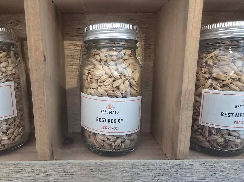 Altro in Decorazioni & Accessori: Malzdisplay Bestmalz – Usato da Rheinfelden venduto da Bernhardcompi 1