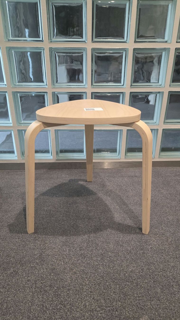 Hocker: IKEA Kyrre Hocker, Holz – Gebraucht aus Affoltern am Albis von Zapro