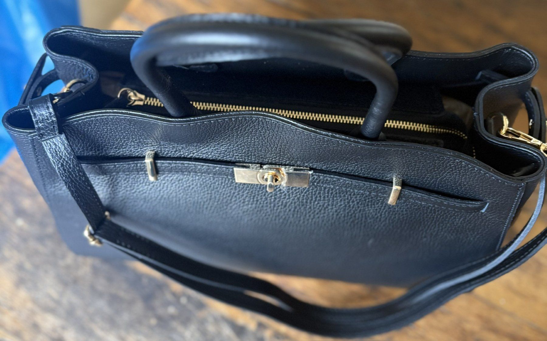 Borse da donna: BAG EN CUIR! – Nuovo e nell'imballaggio originale da Locarno venduto da NicoNion 3