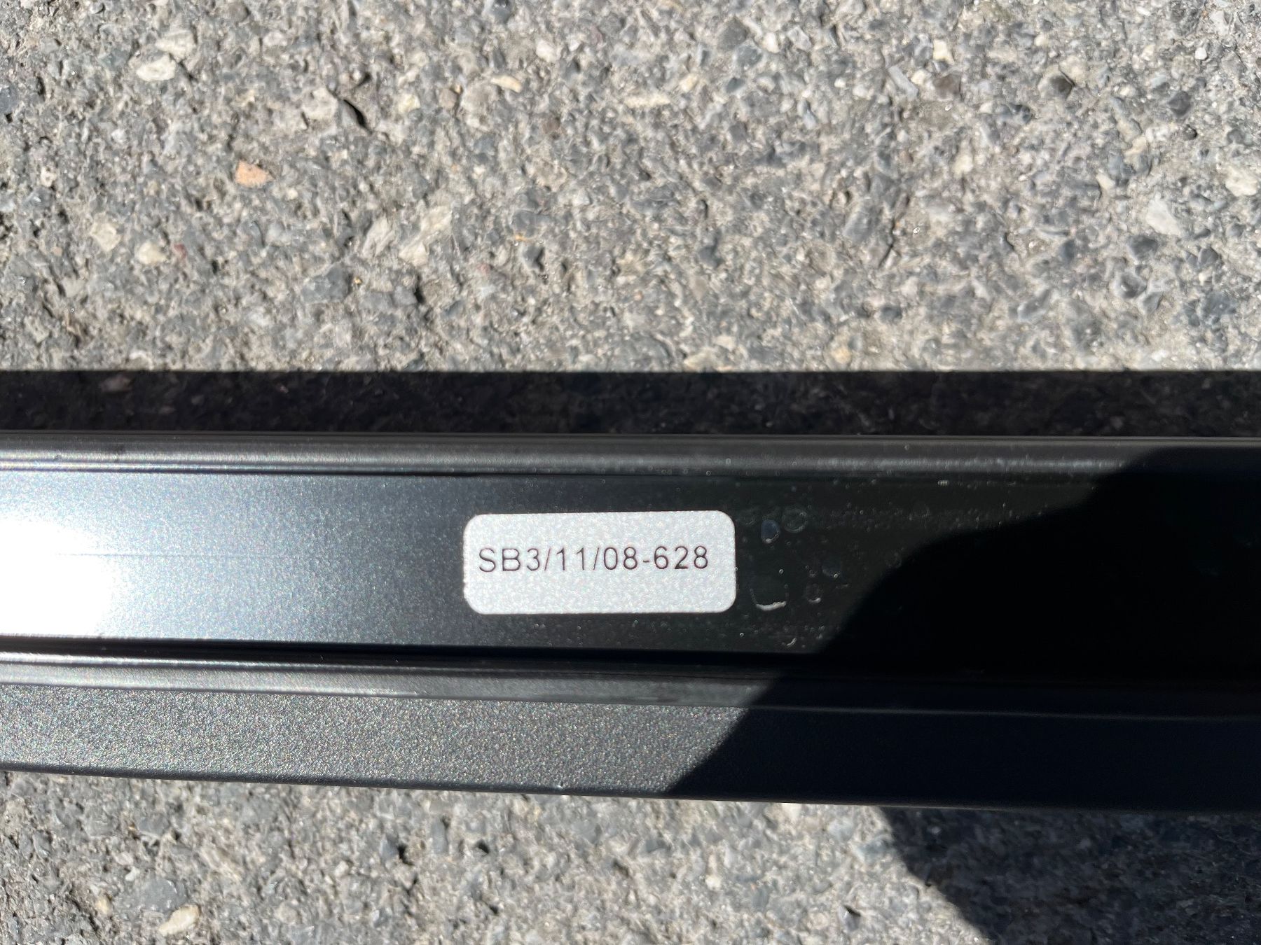 Thule Portapacchi: Thule Slide Bar 144 cm Dachträger-Traverse Paar – Usato da Mollis venduto da diligan 5