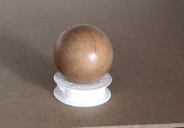 Vintage Strumpfkugel , Umfang 18.5  cm. Holz
