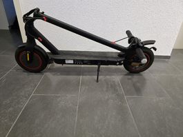 Vivo V30 E-Scooter, neuwertig, Top Zustand! - Schwarz 350 W