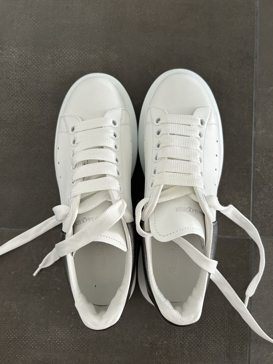 Alexander Mcqueen Chaussures femmes: Original Alexander McQueen Schuhe Gr. 37 metallic silber – Neuf (Voir description) à Itingen par ella308874 3