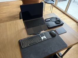 Apple MacBook Pro M5 16GB Ram 512GB SSD