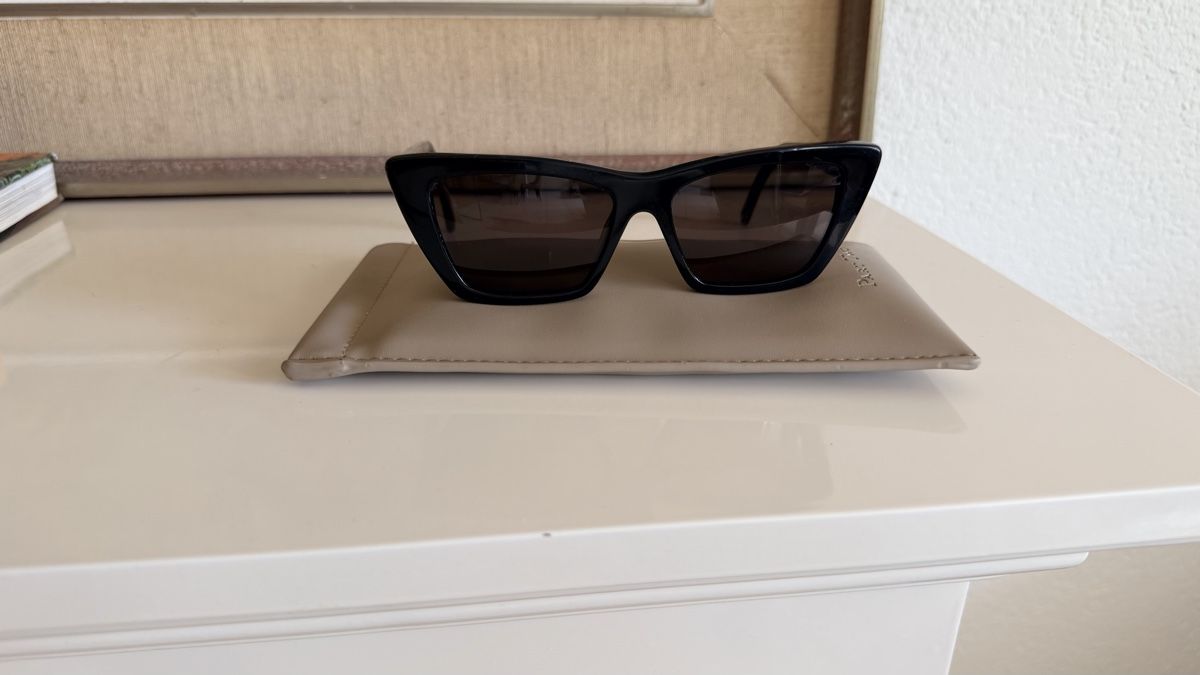 Saint Laurent Occhiali & Lenti: SAINT LAURENT PARIS Sonnenbrille – Usato da Bonstetten venduto da AngelaF23 1
