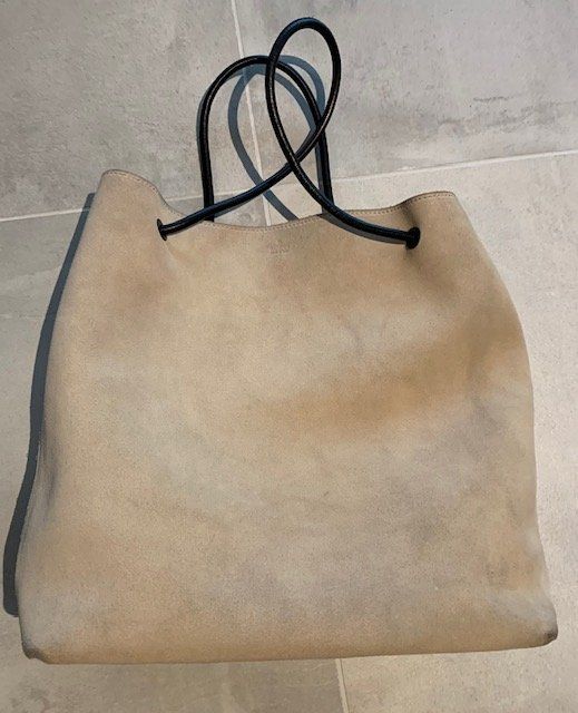 Gucci Sacs femmes: Sac en daim beige de Gucci – D'occasion à St-Aubin-Sauges par Juliezan 1