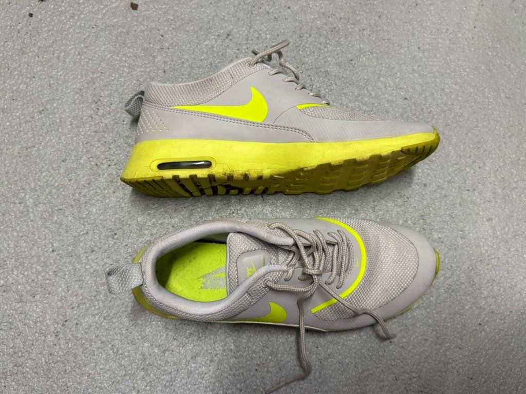 Nike Scarpe da donna: Nike Turnschuhe Grösse 39 – Usato da Boswil venduto da ReyTiburon 3