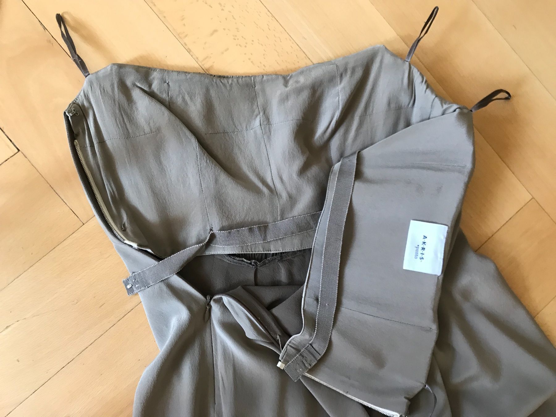 Akris Vestiti: Akris Kleid 34 Seide – Usato da Zürich venduto da kon_d5nh 7