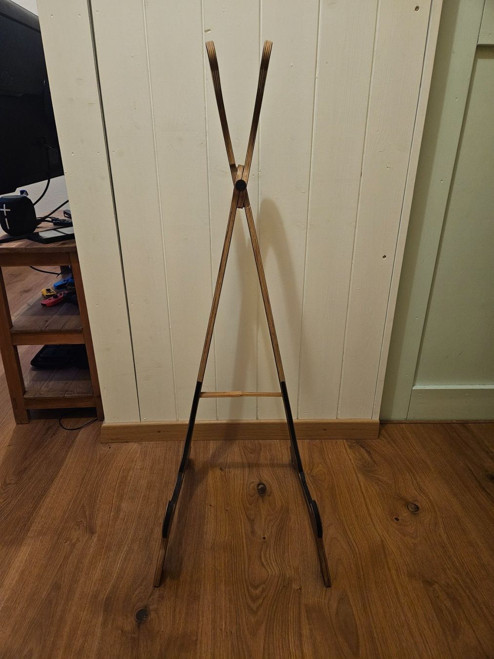 Autres décorations & accessoires: Cello Ständer – D'occasion à Hilterfingen par surini12