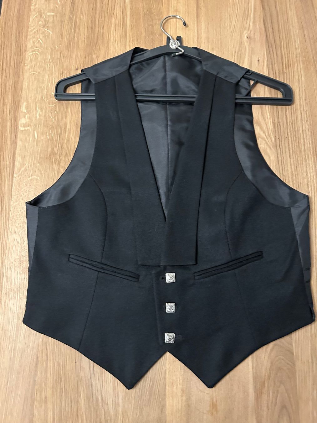 Lotti di vestiti: Ensemble complet kilt écossais traditionnel - comme neuf – Usato da Chêne-Bourg venduto da Posistif 7