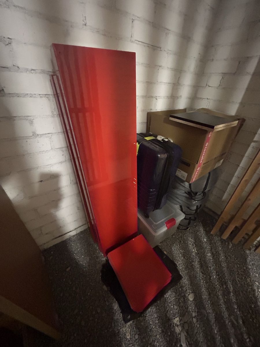 Scaffali: Kallax Regal 4x4 rot – Usato da Thun venduto da o_wittwer 1