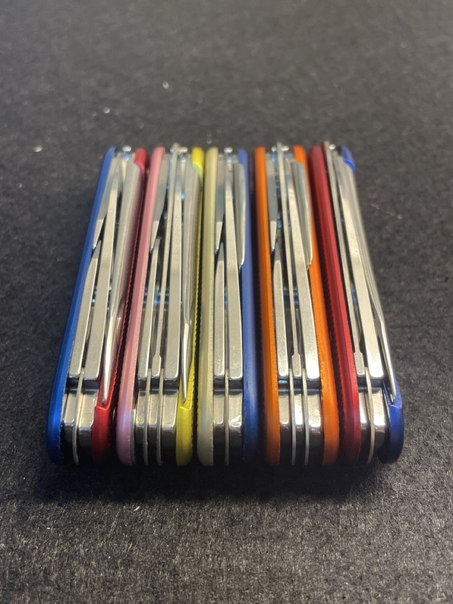 Victorinox Coltelli tascabile: Victorinox Thai Alox – Nuovo e nell'imballaggio originale da Basel venduto da ong72 7