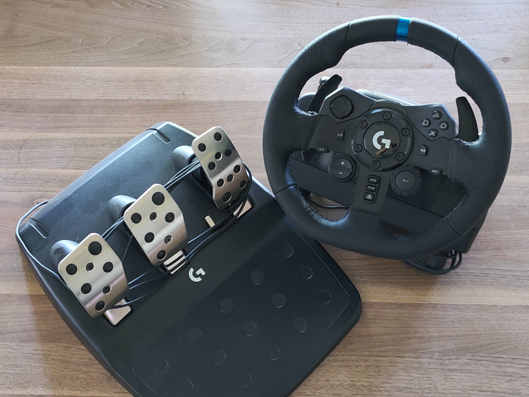 Logitech Controller: Logitech G G923 Trueforce für PC & PlayStation – Usato da Hüniken venduto da Satoshi.Nakamoto