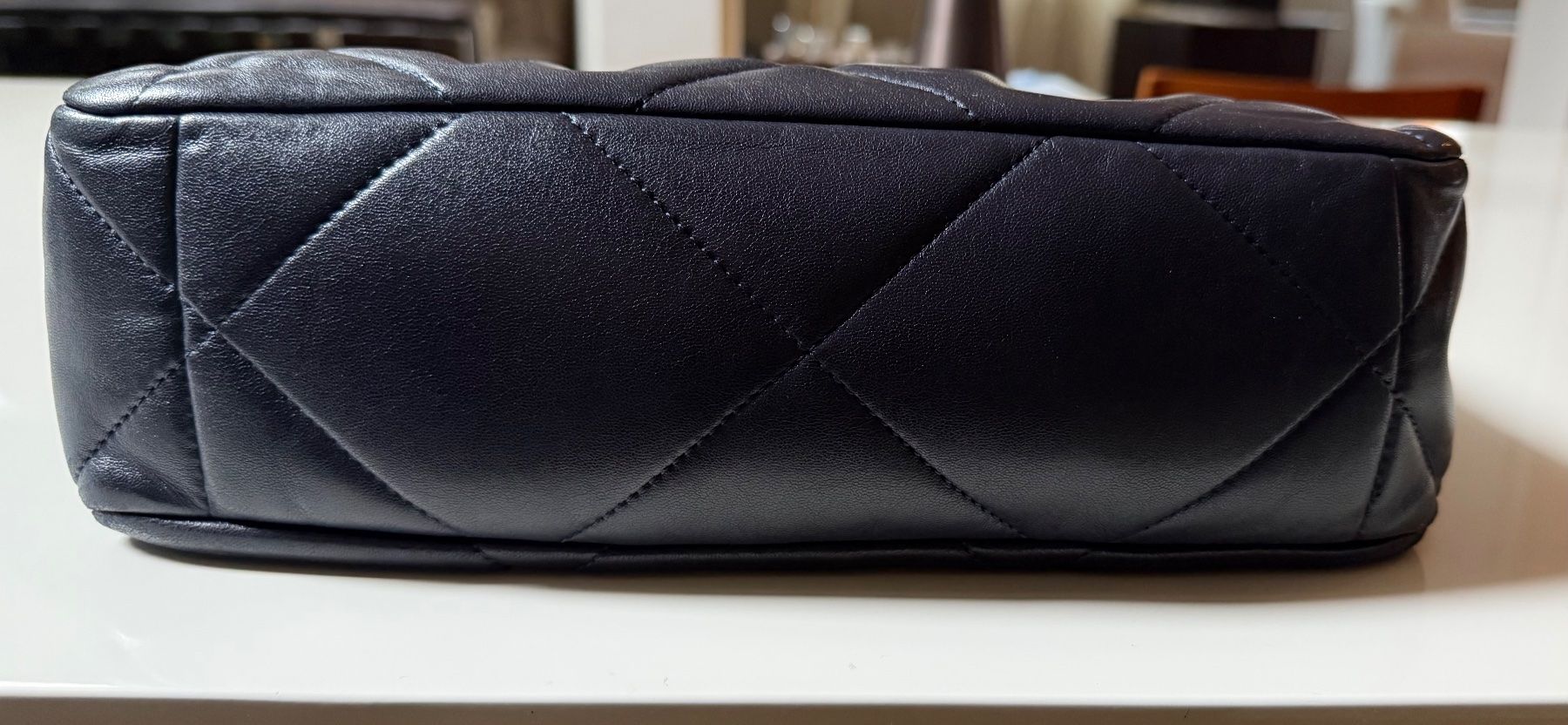 Chanel Borse da donna: Chanel 19 Dark Blue Medium – Usato da Kilchberg ZH venduto da rac_q8jf 9