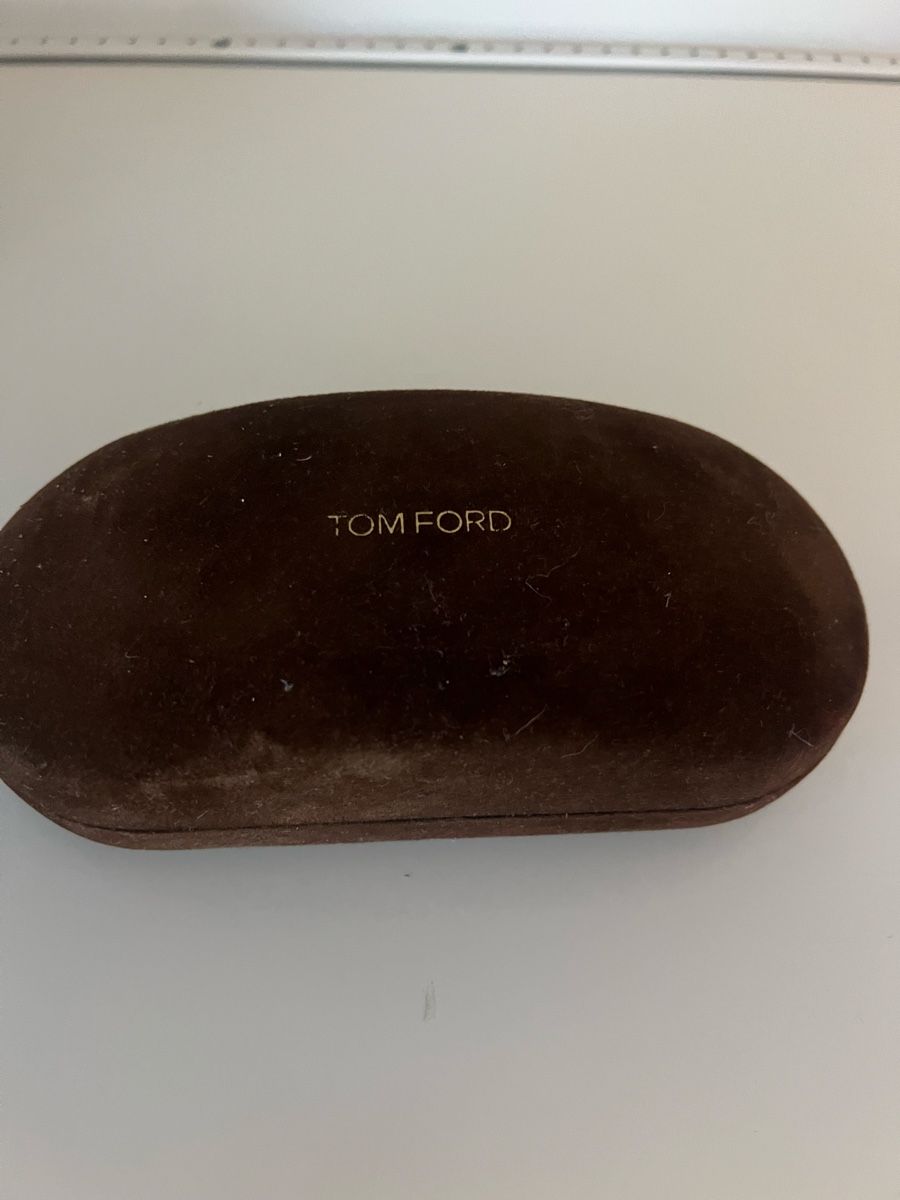 Tom Ford Occhiali & Lenti: Tom Ford sunglasses case (without sunglasses)  – Usato da Oberägeri venduto da rus_7vhx 1