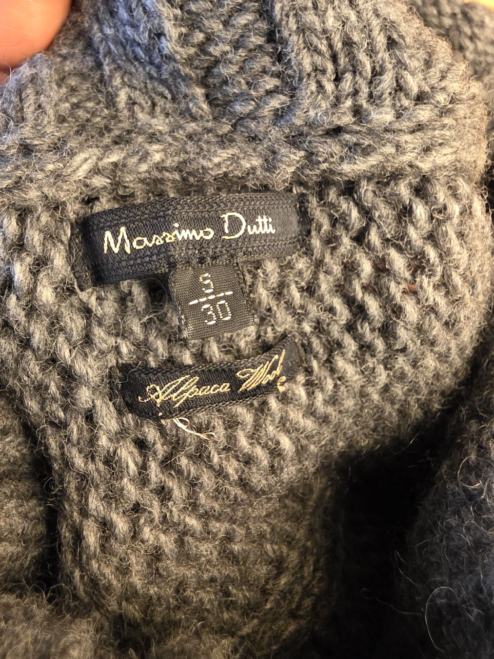 Massimo Dutti Pulls & Sweat-shirts: Massimo Dutti Rollkragenpullover Alpaka grau Grösse S – D'occasion à Wigoltingen par Zuckerfee84 2
