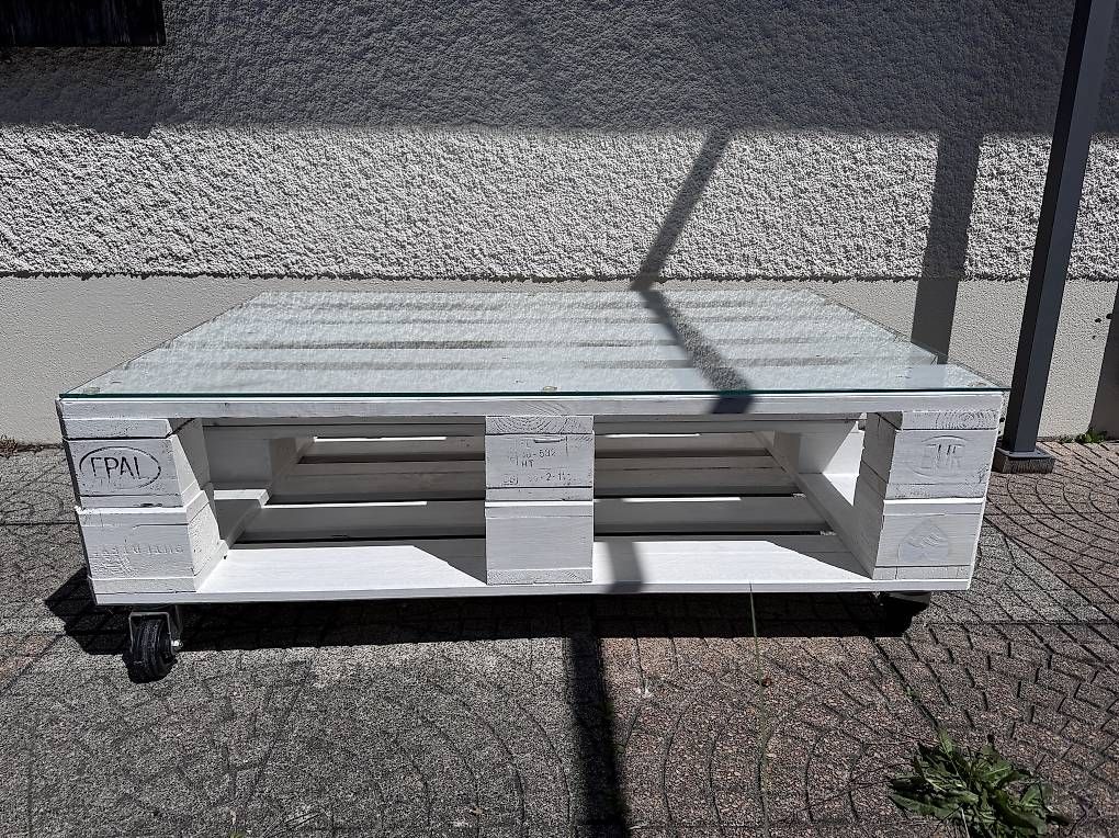 Tavoli: Table palettes  – Usato da Les Genevez JU venduto da meg14 3