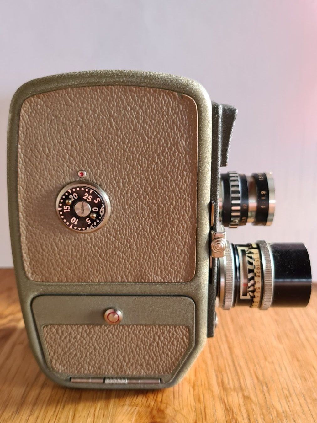 Mamiya Fotocamera: MAMIYA - 8JE Filmkamera – Usato da Winkel venduto da Heuresis 3