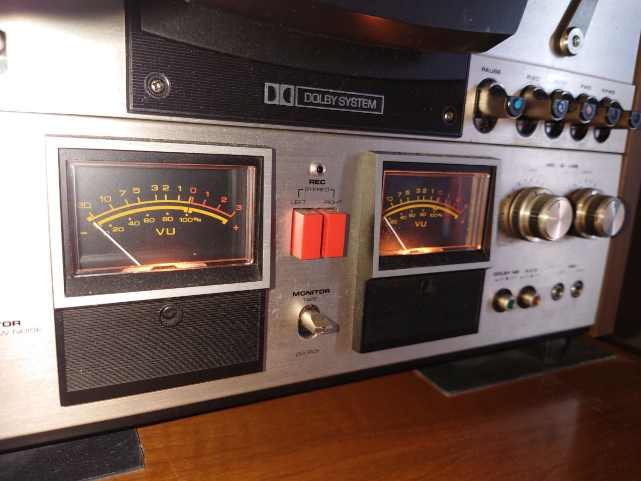 Akai Apparecchi a nastro: Bandmaschine Akai GX-600 DB – Usato da Luzern venduto da jeeeepjeeeep 1