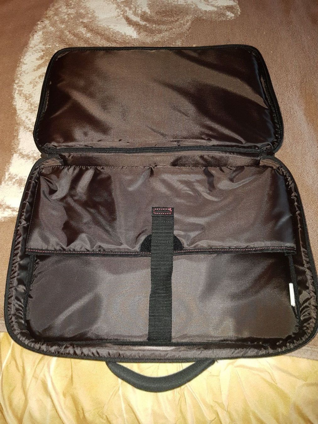 Borse: Neue Laptoptasche schwarz – Nuovo (secondo la descrizione) da Döttingen venduto da Verkauf 2
