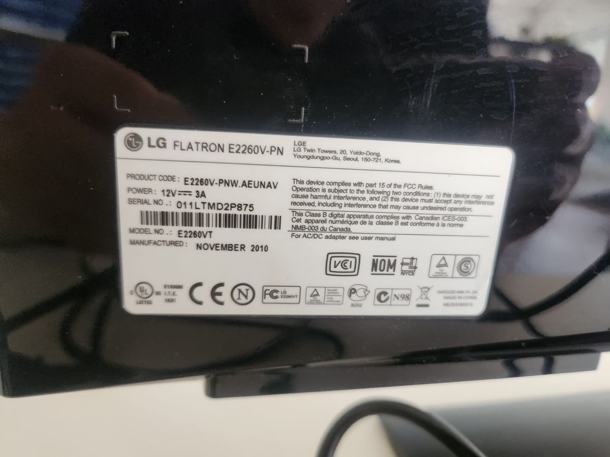 Monitor: LG Bildschirm  51 x 30cm – Usato da Oberurnen venduto da jasmin2fel 3