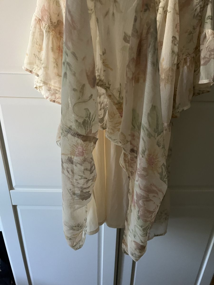 H&M Robes: Romantisches Kleid – Neuf (Voir description) à Allschwil par eyl_bb8q 5