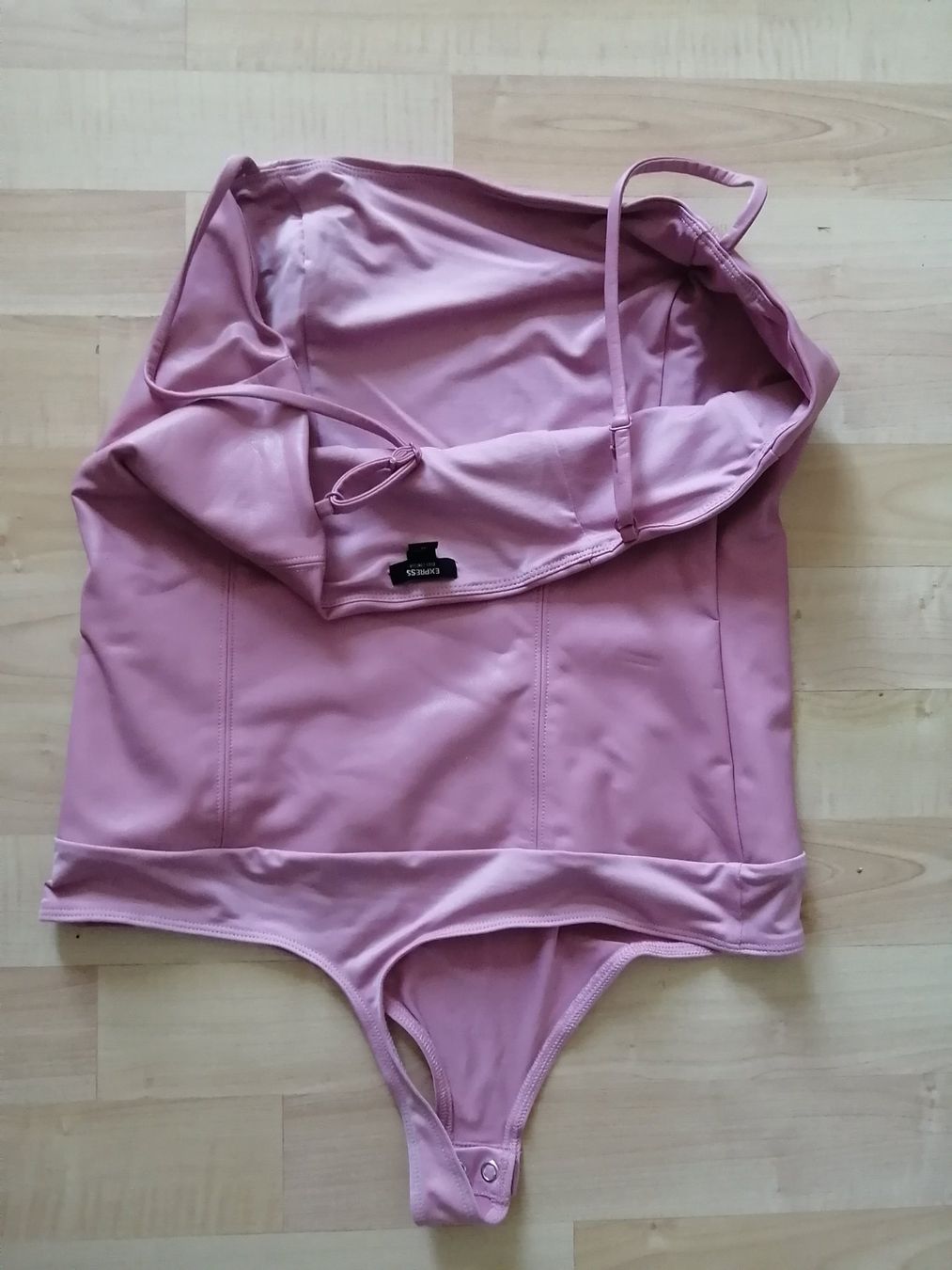 Tops: Cooler Body Kunstleder 38-40 – Neu (gemäss Beschreibung) aus Rieden AG von juliarieden 4