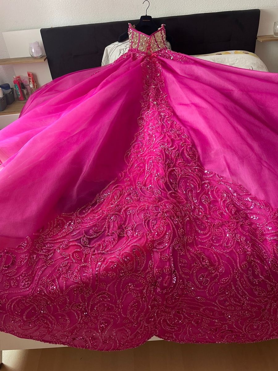 Vestiti: Robe de mariage – Nuovo e nell'imballaggio originale da Delémont venduto da Vendeur_3 3