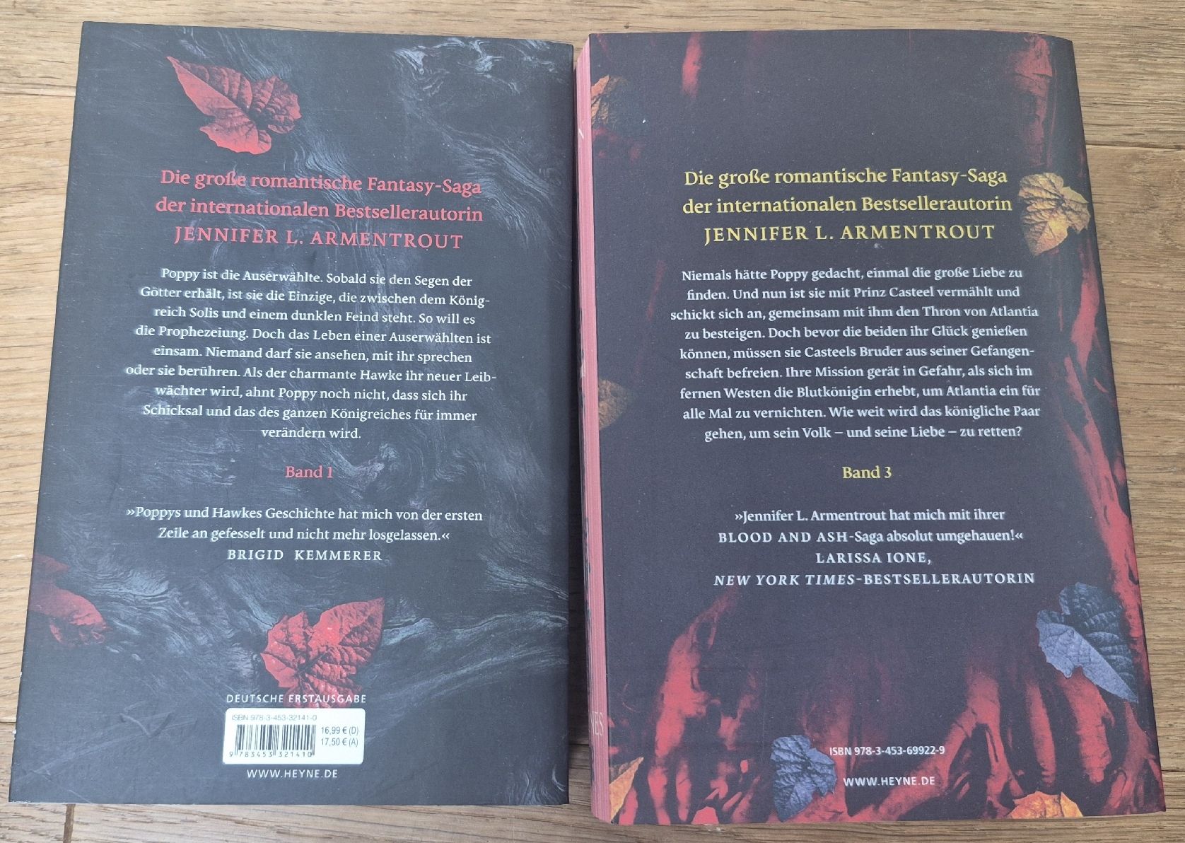 Libri: blood and ash/ crown and bone – Usato da Wald ZH venduto da Jan_111 1