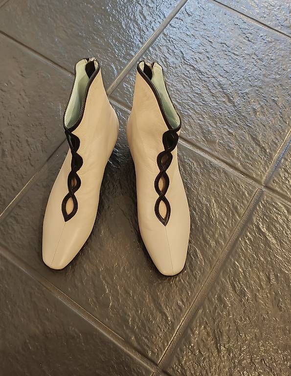 Scarpe da donna: Schuhe – Usato da Aarau venduto da Toniabaruffol