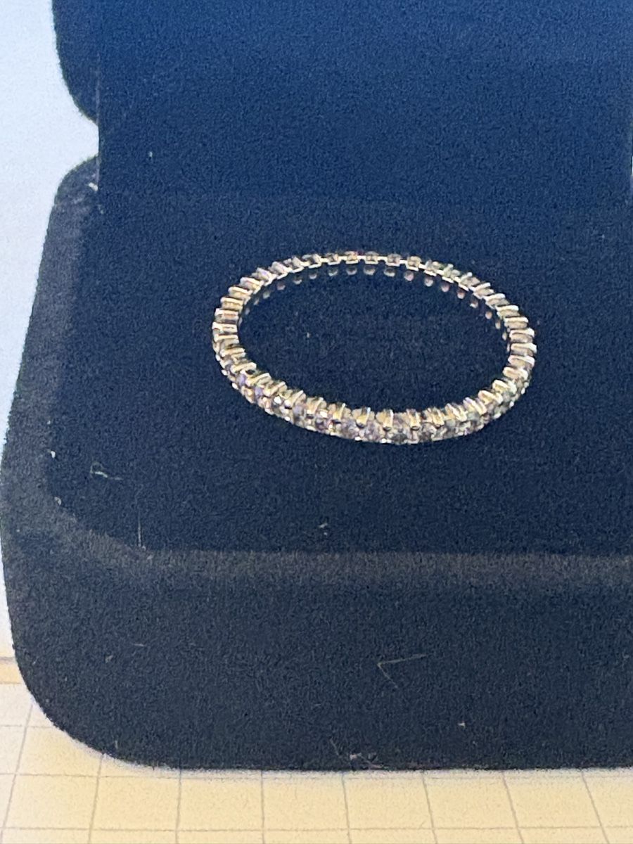 Ringe: 750 wg mit echte Diamanten  – Gebraucht aus Murten von Tzaugg 1