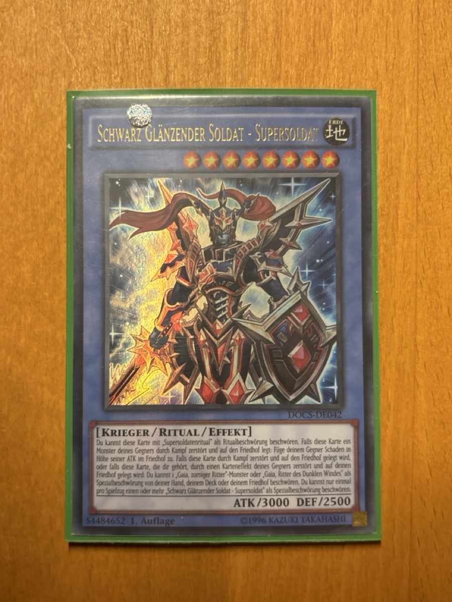Yugioh Carte collezionabili: Schwarz Glänzender Soldat - Supersoldat  – Usato da Speicherschwendi venduto da YugisKartenKammer