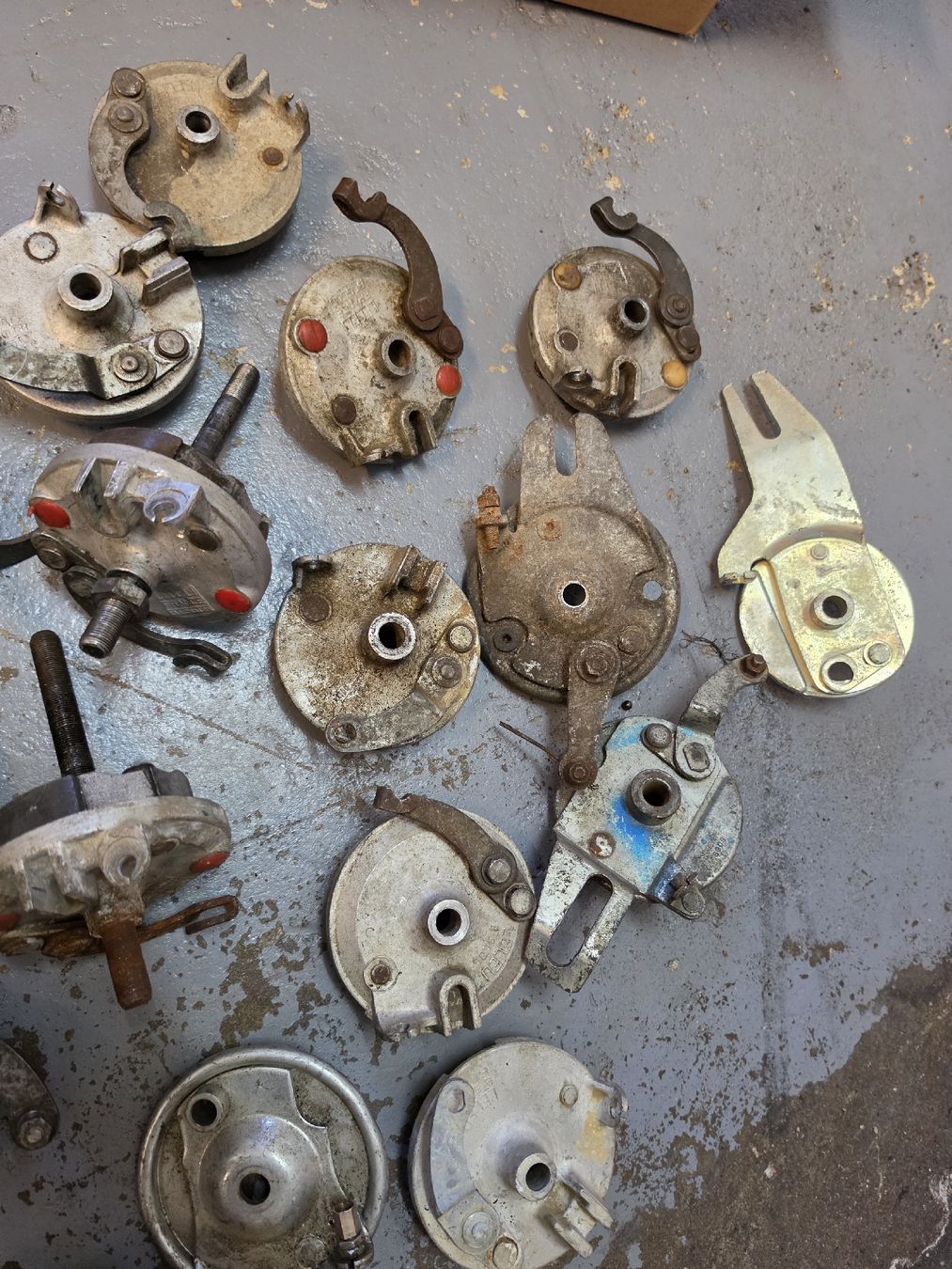 Ciclomotori: Diverse Ankerplatten Mofa/Töffli ab 1fr! – Usato da Lenggenwil venduto da Opc_Power 6