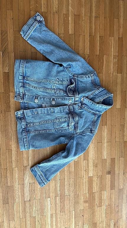 Giacche & Cappotti: Veste in jeans fille – Usato da Renens VD venduto da mary184 1
