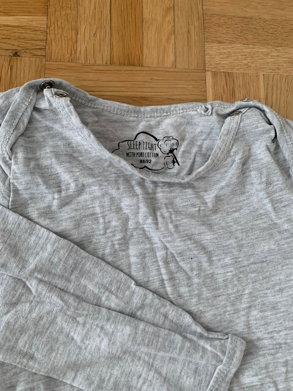 Lotti & Set di vestiti: Jacke, Leggins + 2 Bodys Gr.86 + Cadeau – Usato da Moutier venduto da chDuplessy 2