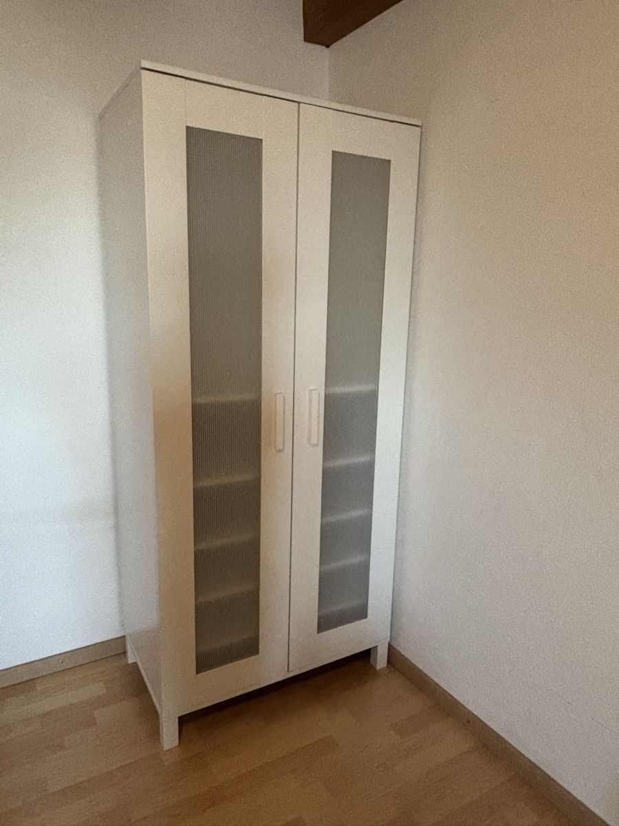 Armadi: Kleiderschrank – Usato da Schneisingen venduto da Kelita23