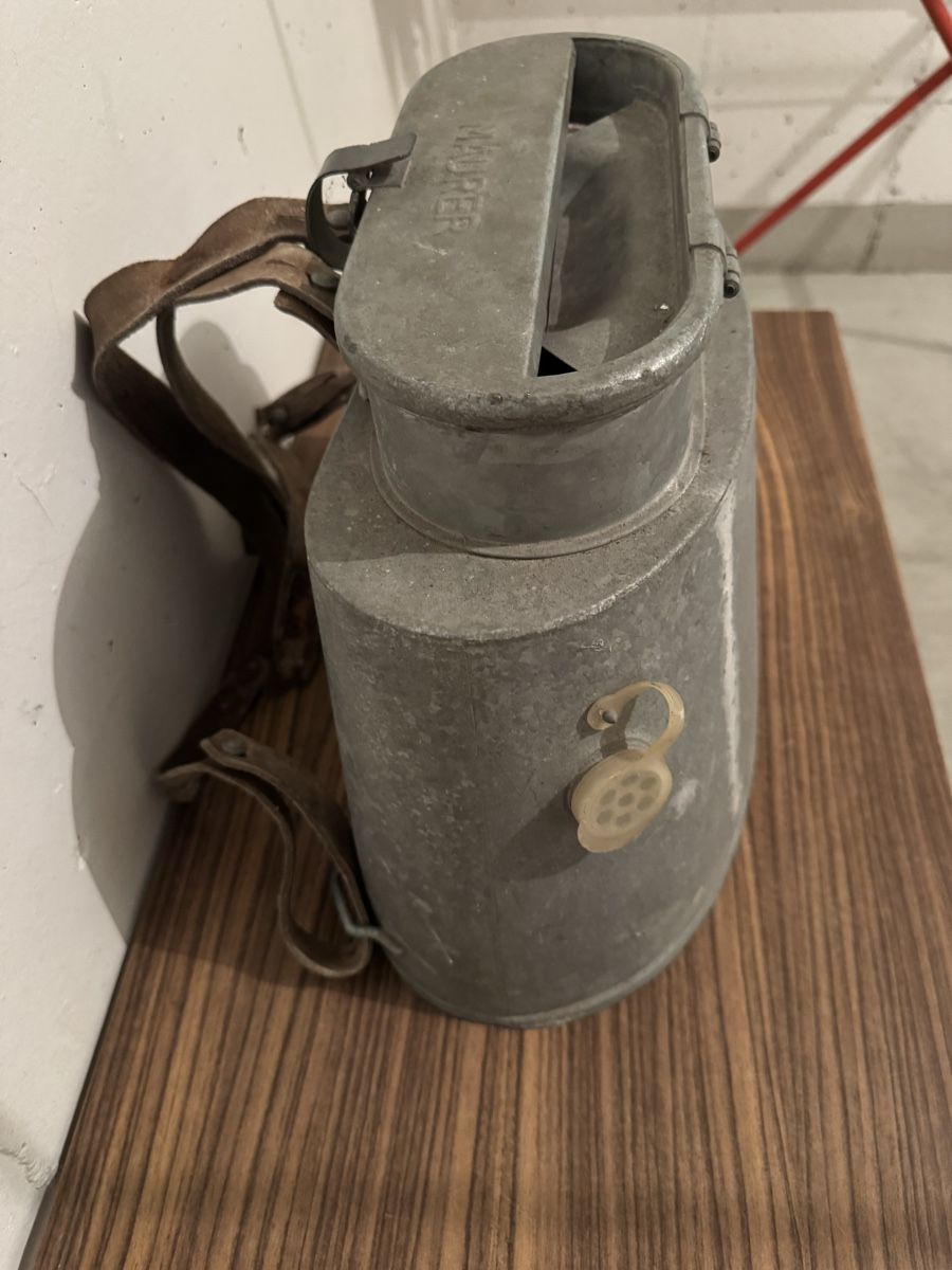 Rucksäcke: Retro Wassertank von Maurer – Gebraucht aus Schaffhausen von Allisonkim 2