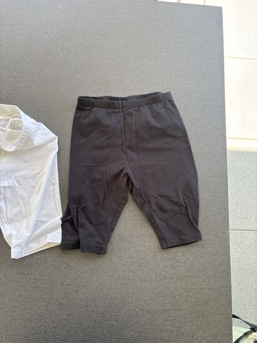 H&M Strümpfe & Strumpfhosen: H&M Mädchen Radlerhosen, Gr. 140 – Gebraucht aus Wilen b. Wil von b-mountain 4