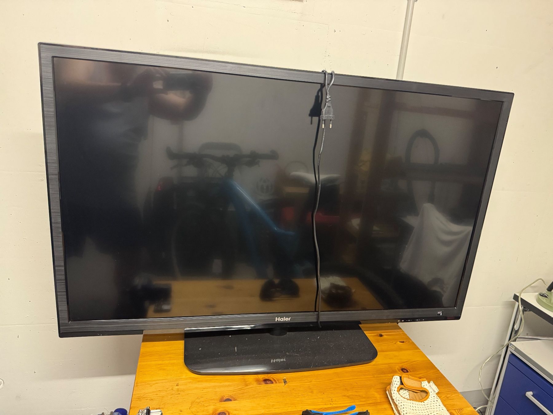 Haier Appareils TV: Haier TV 46 Zoll – D'occasion à Dietikon par Monk4